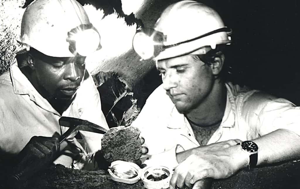 Mineração de tanzanite