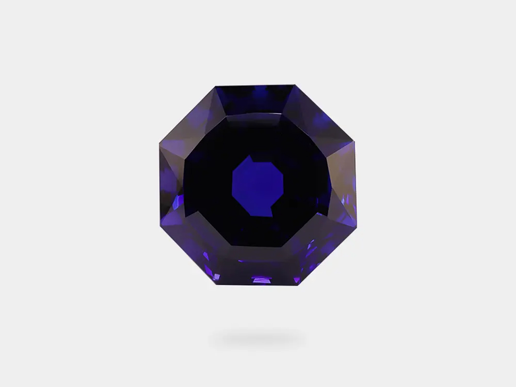 The Hexagon Shaped Tanzanite Gemstone and Differentiating it Between Iolite and Tanzanite?